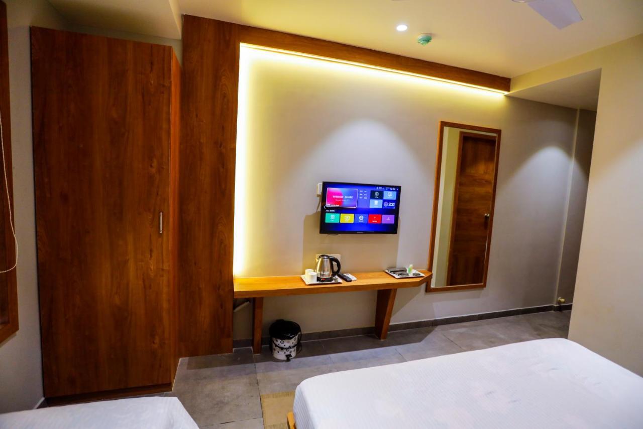 Hotel Om Somnāth Zewnętrze zdjęcie