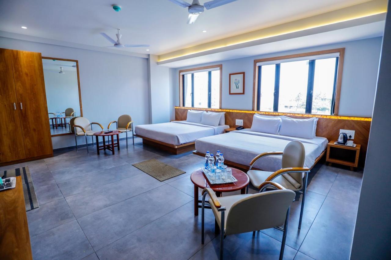 Hotel Om Somnāth Zewnętrze zdjęcie