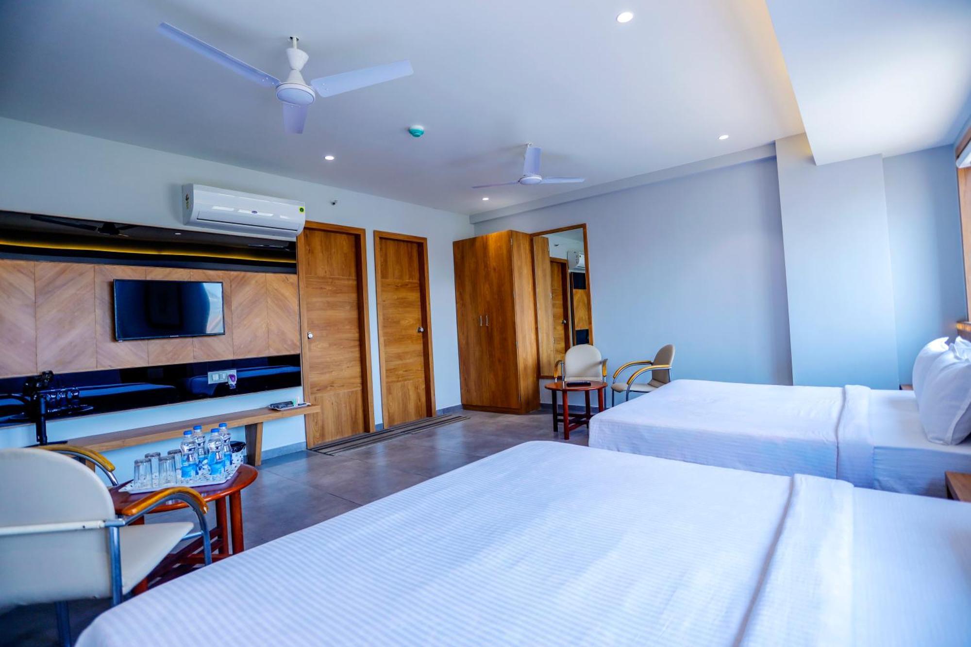 Hotel Om Somnāth Zewnętrze zdjęcie