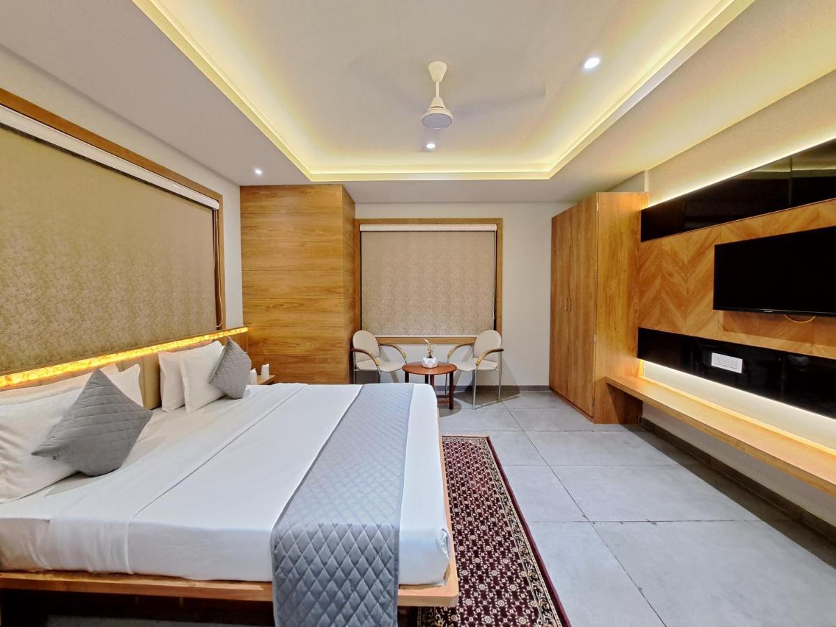 Hotel Om Somnāth Zewnętrze zdjęcie