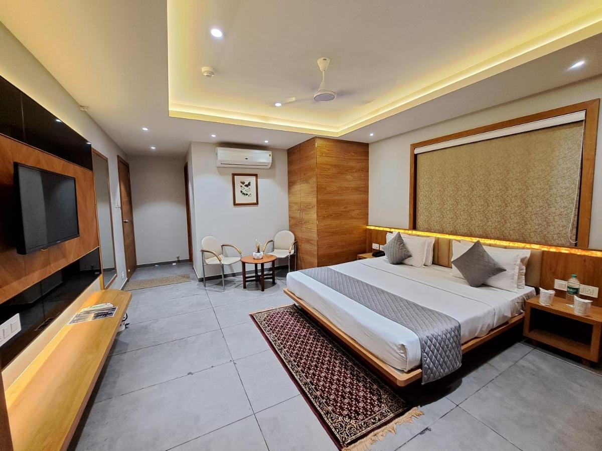 Hotel Om Somnāth Zewnętrze zdjęcie